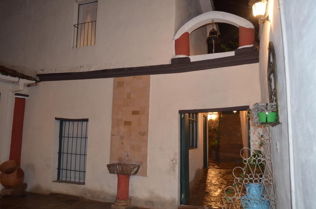 Casa Solariega Hostal B&B Sucre Buitenkant foto