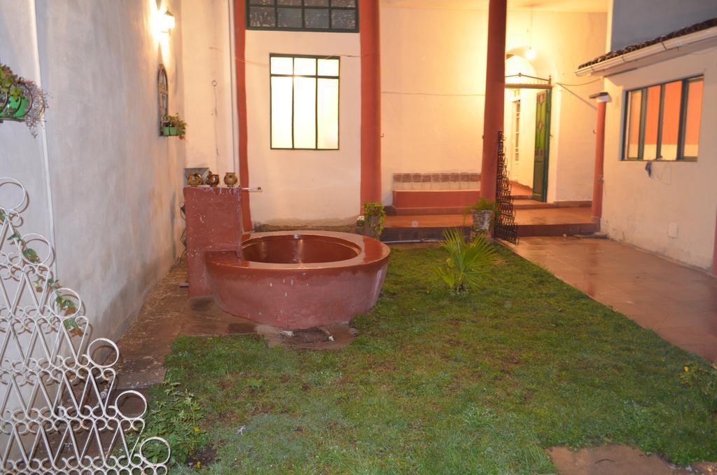 Casa Solariega Hostal B&B Sucre Buitenkant foto